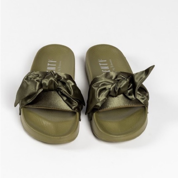 Dolce & Gabbana Leather Slingback Pumps, Size 38.5 - Picture 3 of 9